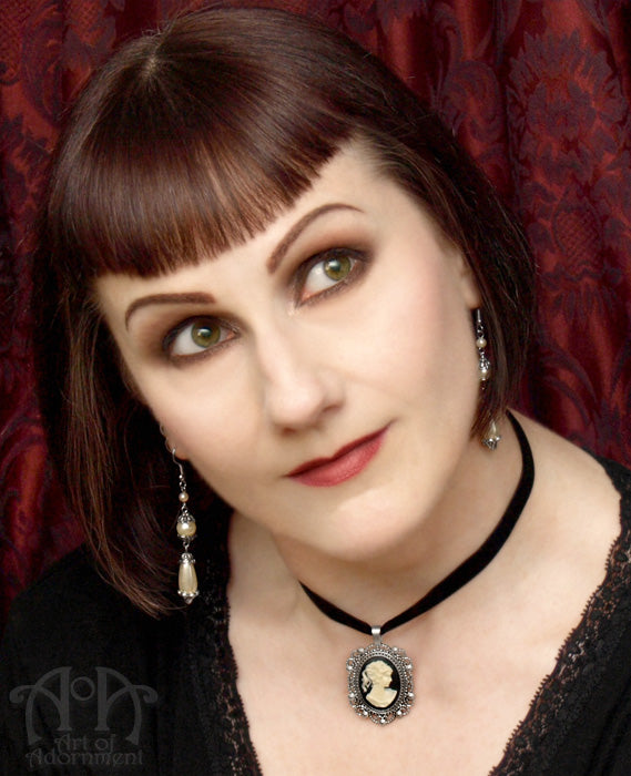 Patina Cameo Black Velvet Pendant Choker Necklace