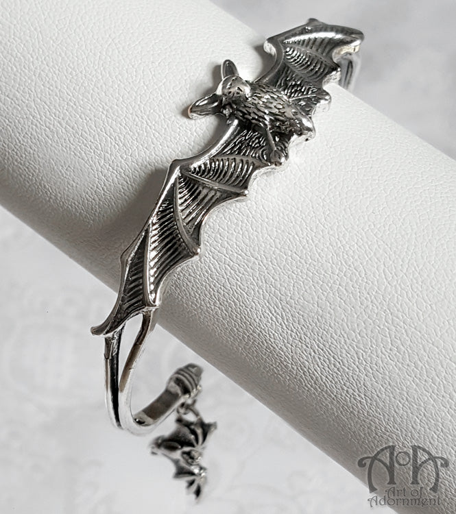 Argenta Gothic Vampire Bat Charm Bangle Bracelet