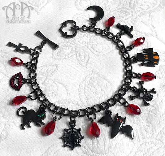 ÜberGoth Black Vampire Bat Halloween Charm Bracelet