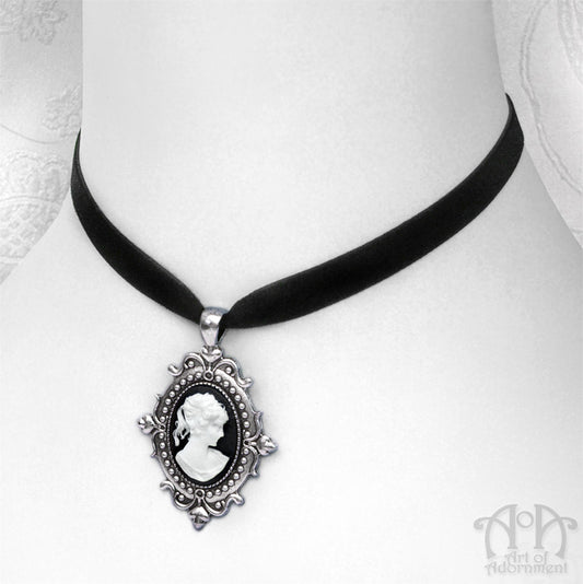 Luminosa Cameo Black Velvet Pendant Choker Necklace