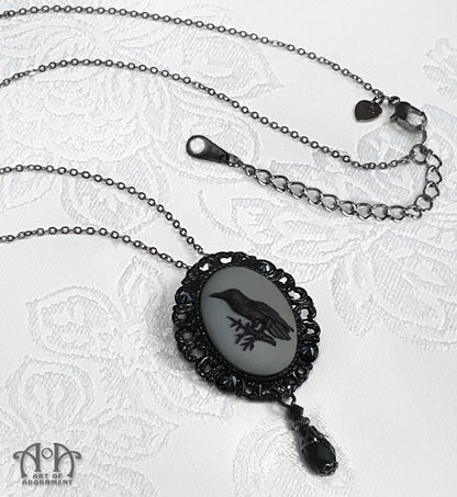Nevermore Gothic Raven Cameo Pendant Necklace/Brooch
