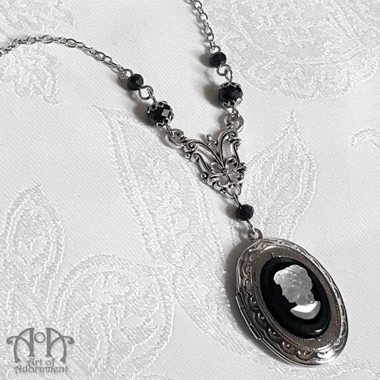 Luminosa Frosted Cameo Locket Pendant Necklace