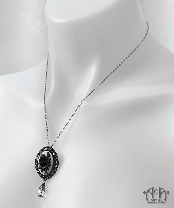 Luminosa Gothic Black Rose Cameo Pendant Necklace/Brooch