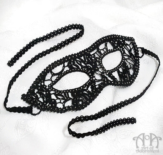 Royal Court Lace Rhinestone Mask, Black Knight