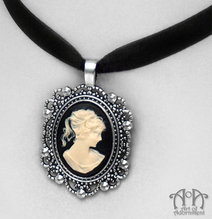 Patina Cameo Black Velvet Pendant Choker Necklace