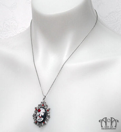 Sanguinari Gothic Lady Skull Cameo Pendant Necklace