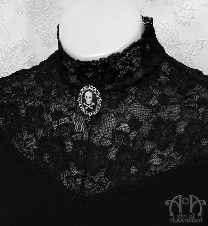 Luminosa Gothic Skull Cameo Black Crystal Brooch