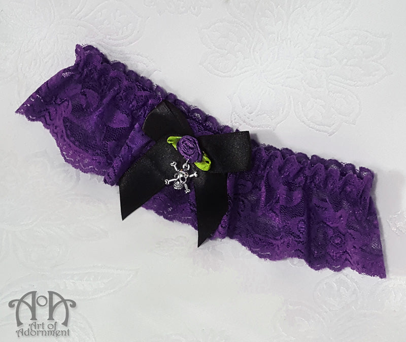 Gothic Wedding Skull Charm Lace Thigh Garter Art of Adornment Gothic Wedding Skull Charm Lace Thigh Garter Art of Adornment