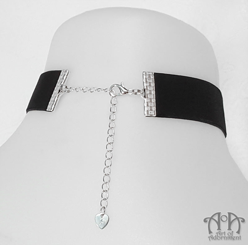 Sylvannia Green Crystal Black Velvet Pendant Choker Necklace